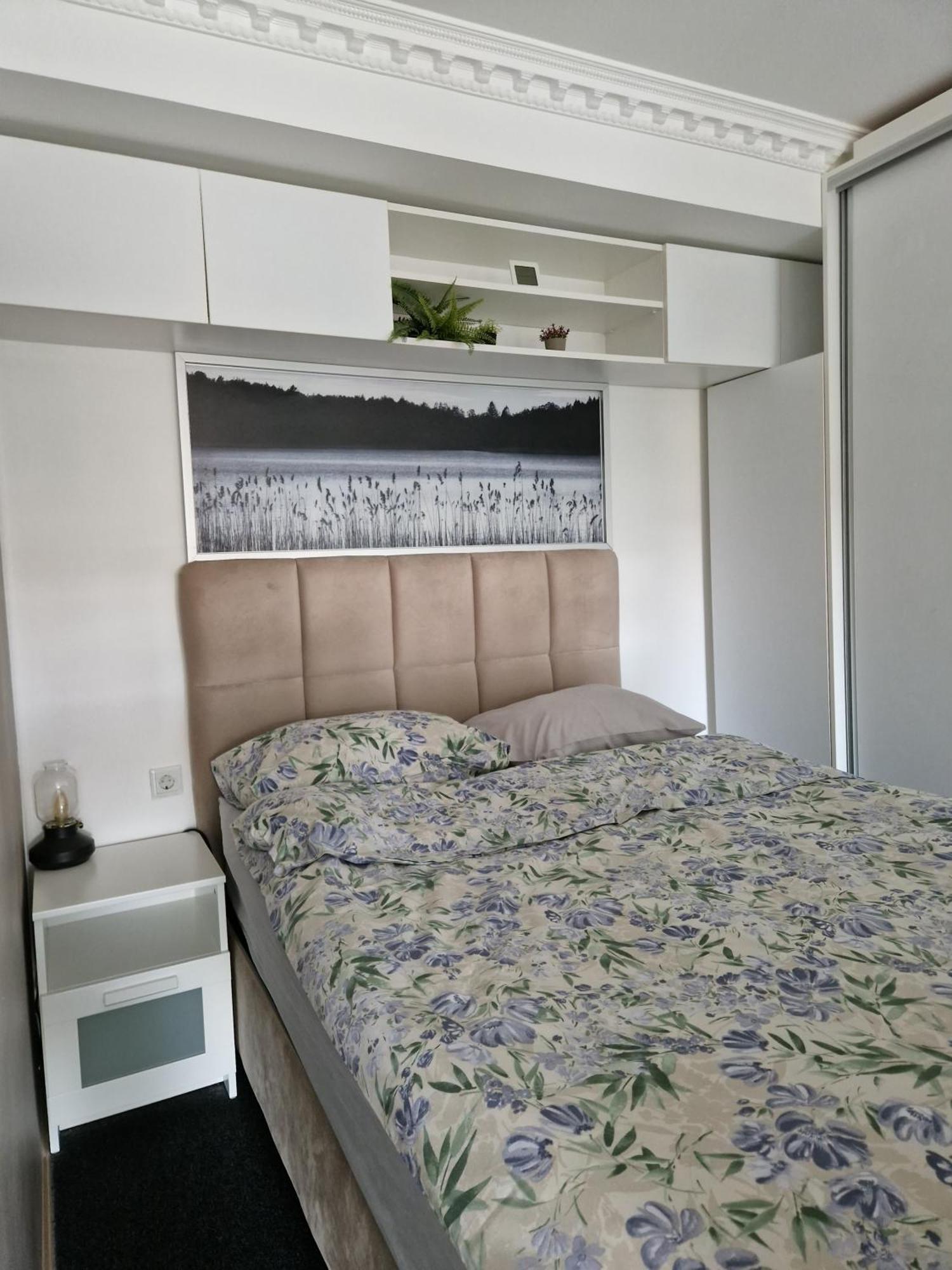 Apartament In Otopeni Kültér fotó